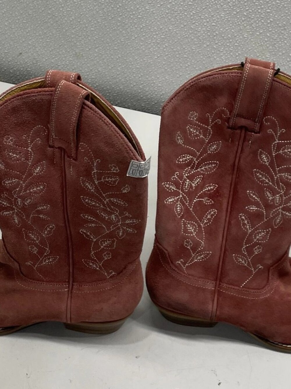 Shyanne Women's Bambi Suede Western Boots Snip Toe Red Suede Size 7.5B BSWSP24L9 - Picture 4 of 7
